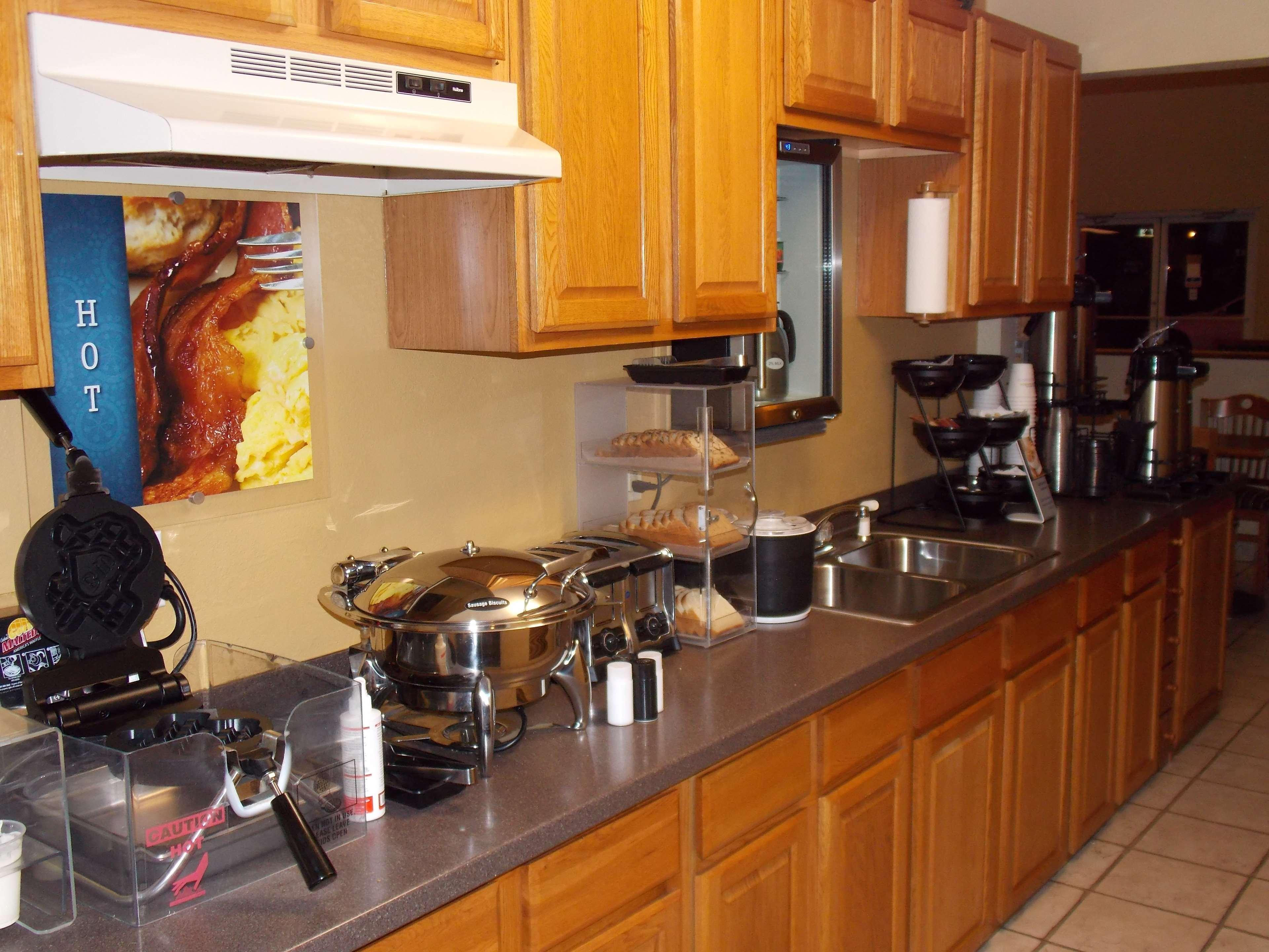 Best Western Executive Inn Hallettsville Εξωτερικό φωτογραφία
